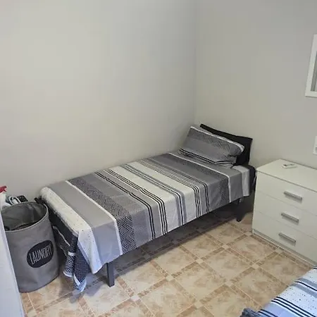 Lovely 3 Bed House On Complex טורבייחה