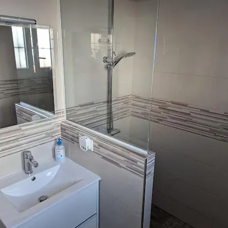 Lovely 3 Bed House On Complex טורבייחה